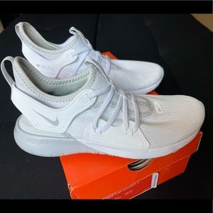 NEW! Women’s Nike Flex Contact 3